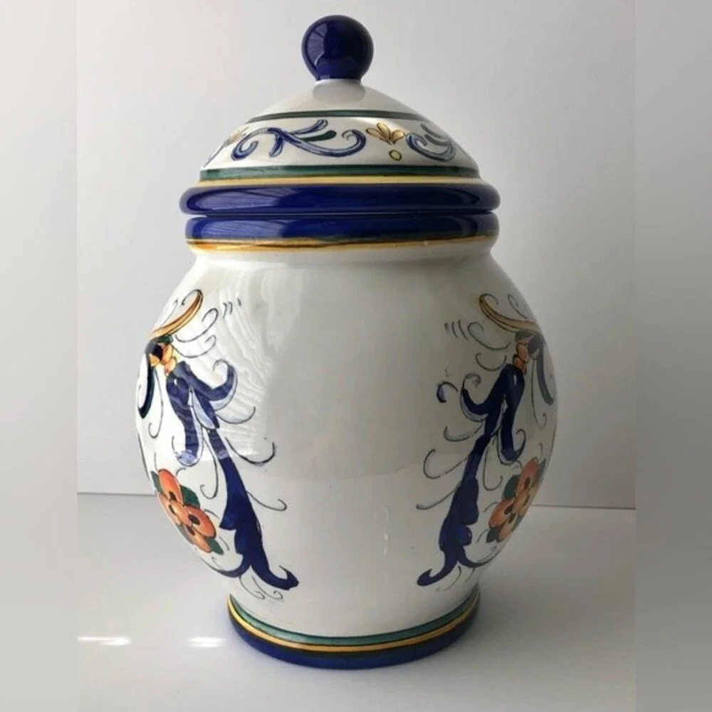TUSCANY VASE DECORATIVE WITH LID 11.5'' TALL WHITE/BLUE MULTICOLOR MADE IN CHINA